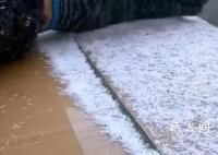 安徽一女子拍下罕见“冰针”雪 专家称：是针状雪学名冰针