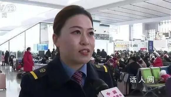 多趟高铁停运晚点 候车大厅挤满人