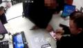 男子冲进派出所保住1400万 手机突然被锁